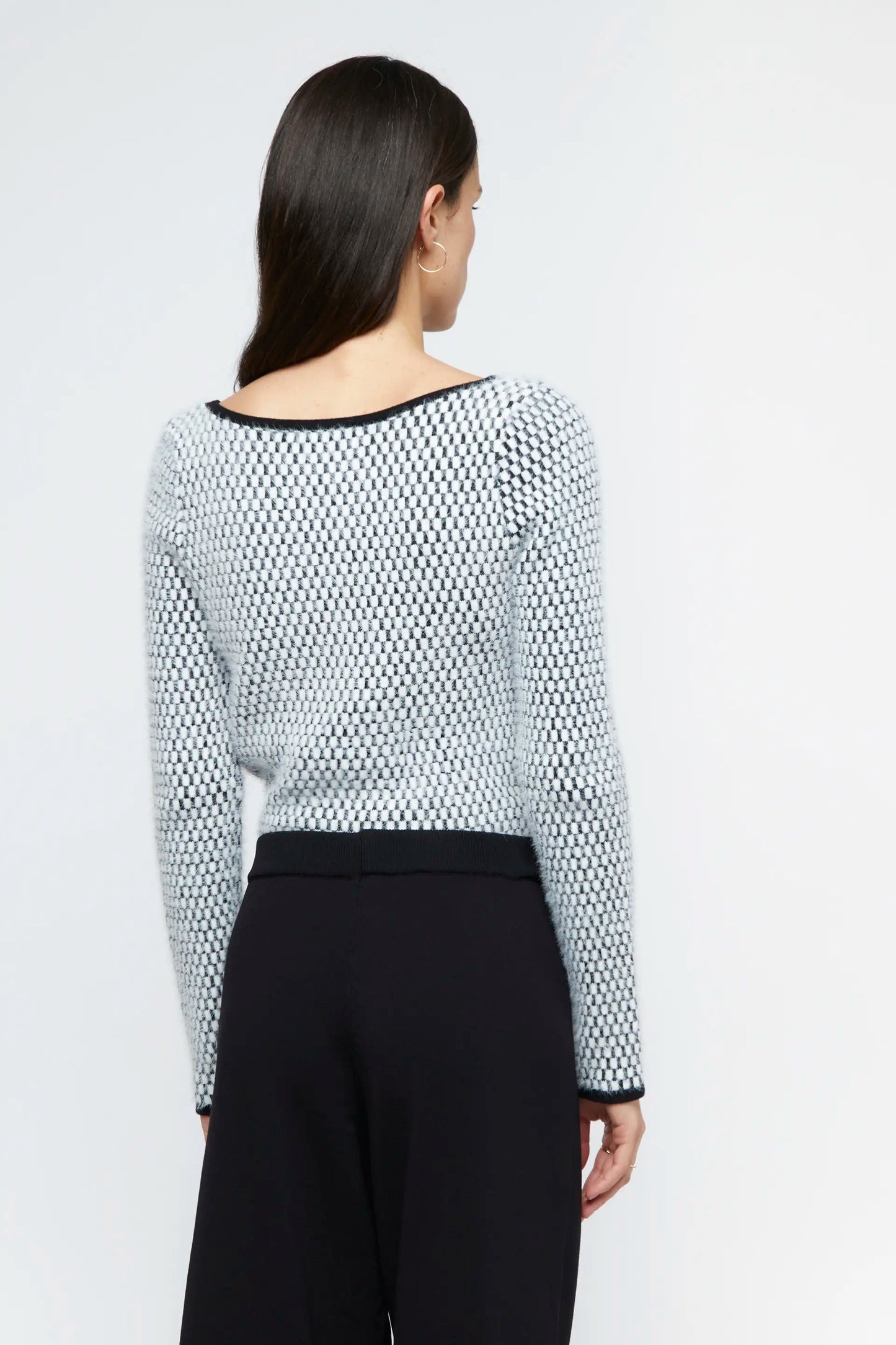 Black & White Textured Jersey By Wild Pony