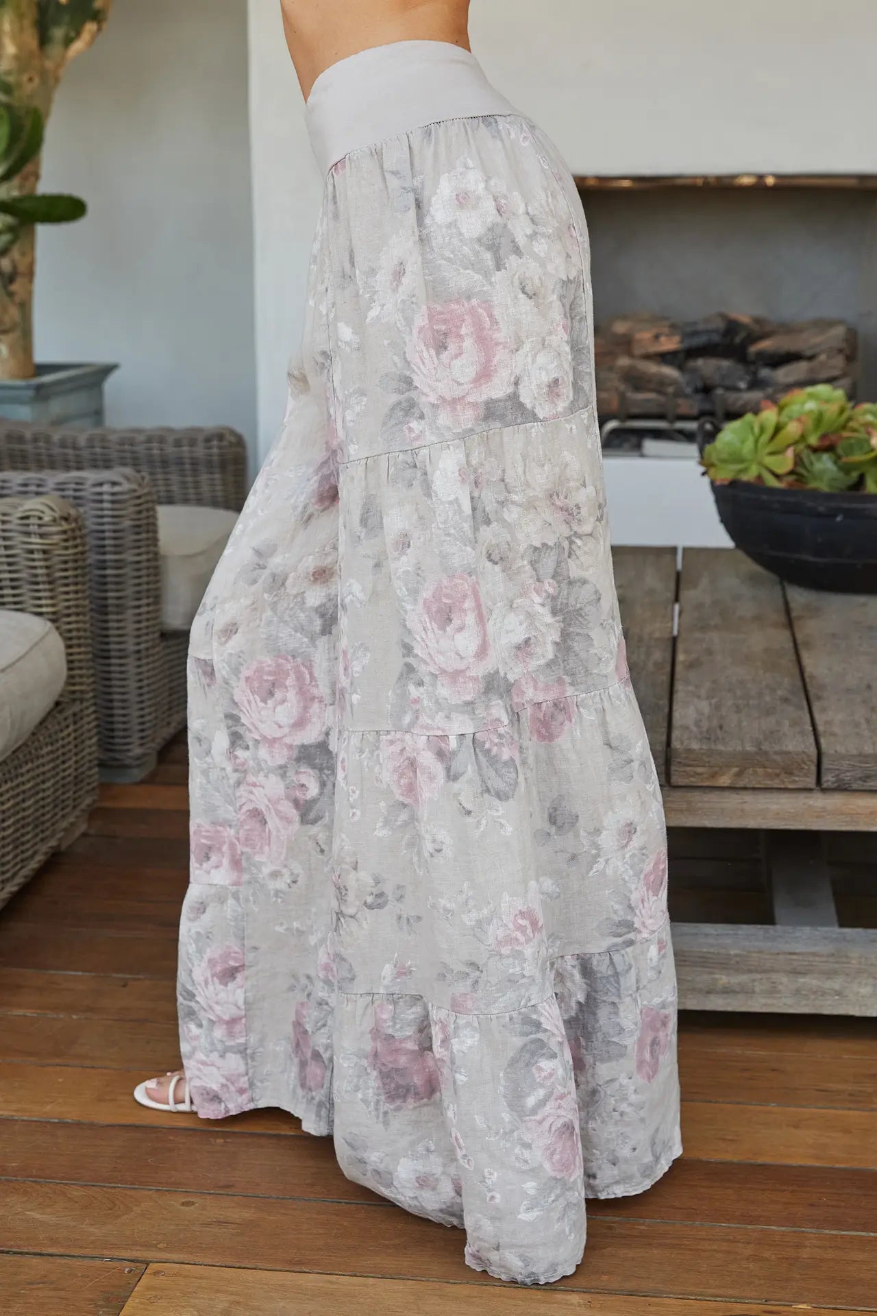 Linen Rose Print Tiered Palazzo Pant